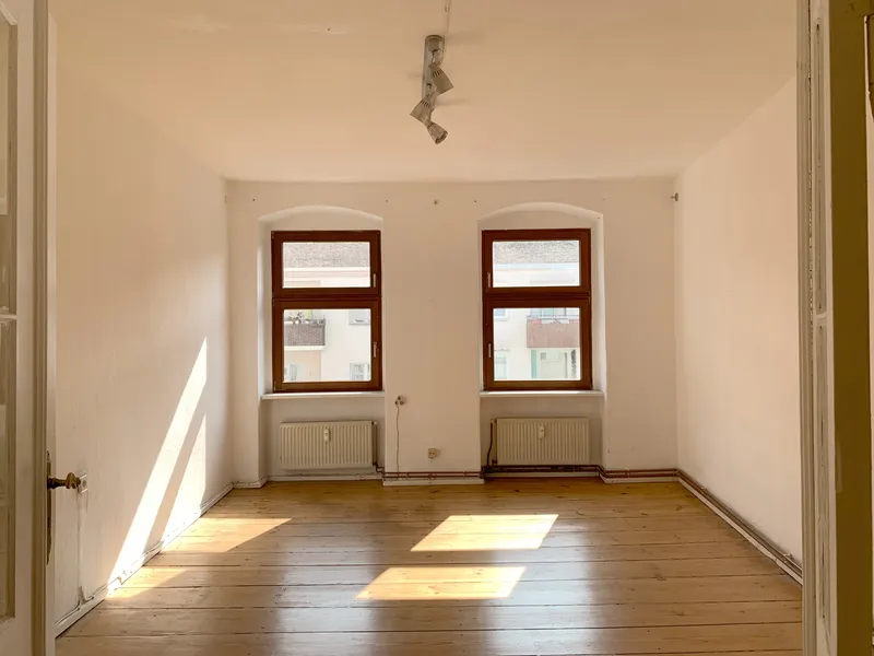 Zentrale 1-Zimmer-Wohnung in Altbau,  Besichtigung Samstag, 17. 10. 26, 12 Uhr — photo 1